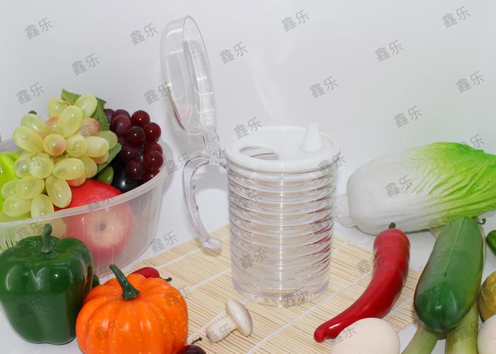實用與美學并存 鑫樂新款塑料油壺，為您的廚房生活添彩